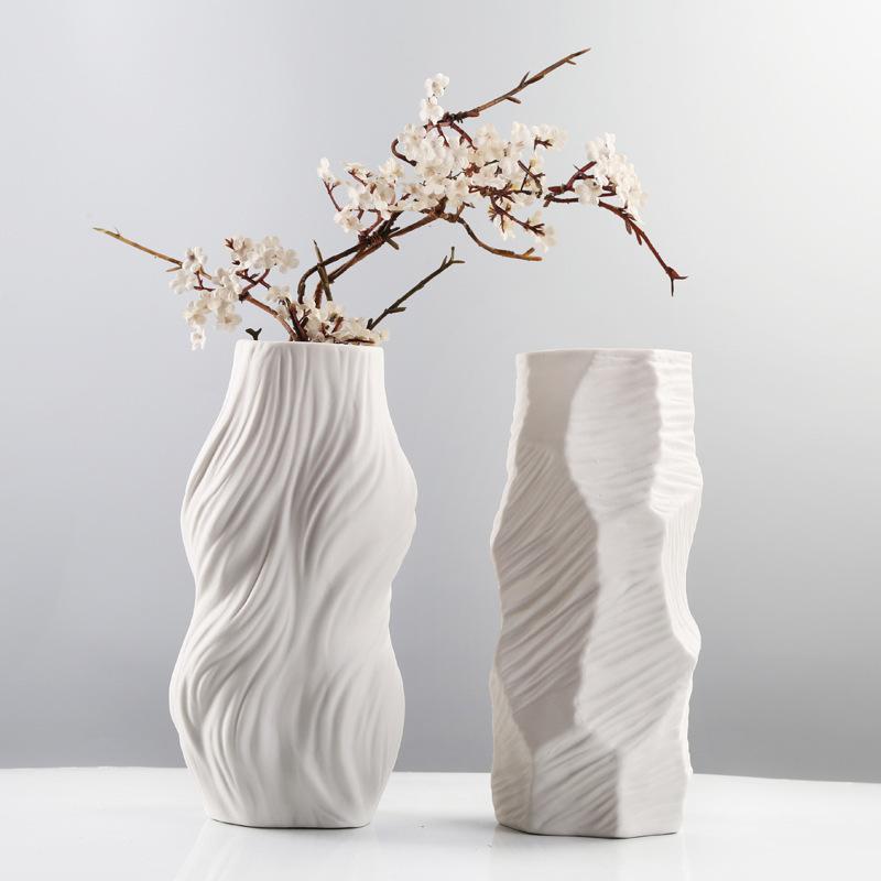 White Ceramic Flower Vase - Elegant Ornament for Home Decor 