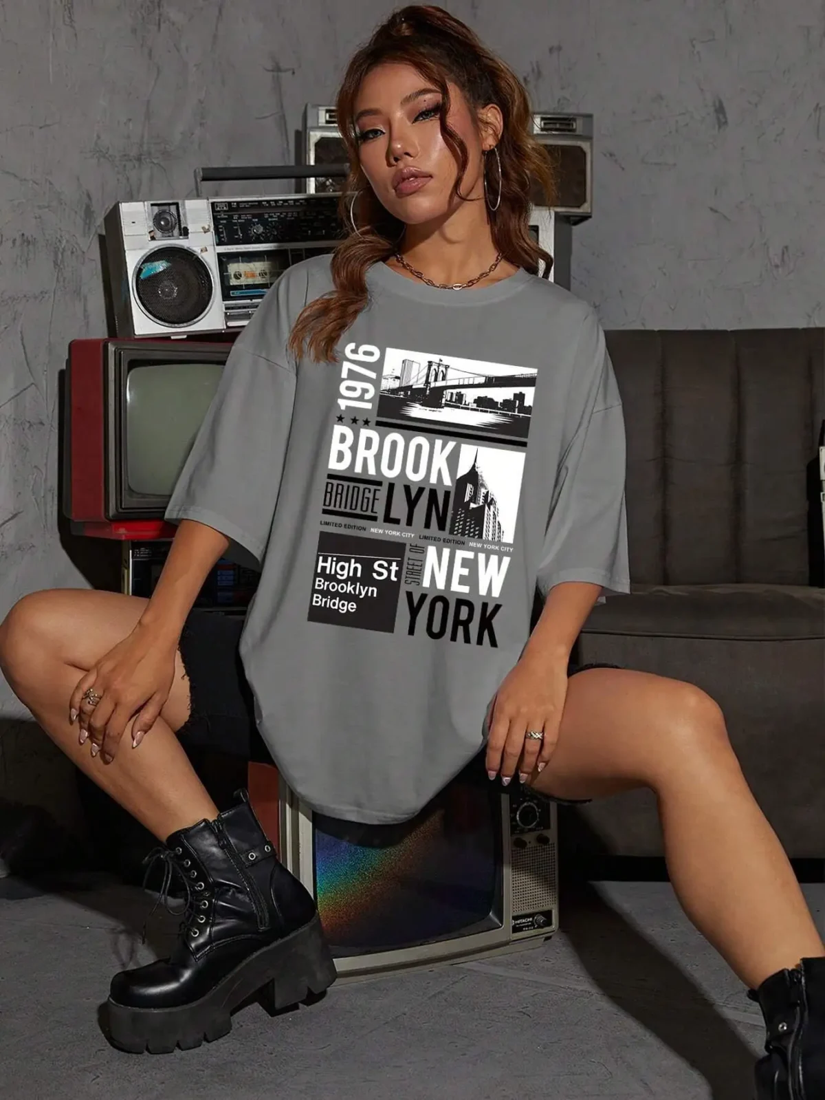 New York Brooklyn 1976 Graphic T-Shirt – Women’s Casual Streetwear Tee - Image 4