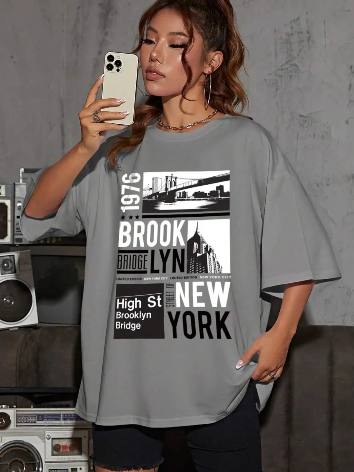 New York Brooklyn 1976 Graphic T-Shirt – Women’s Casual Streetwear Tee